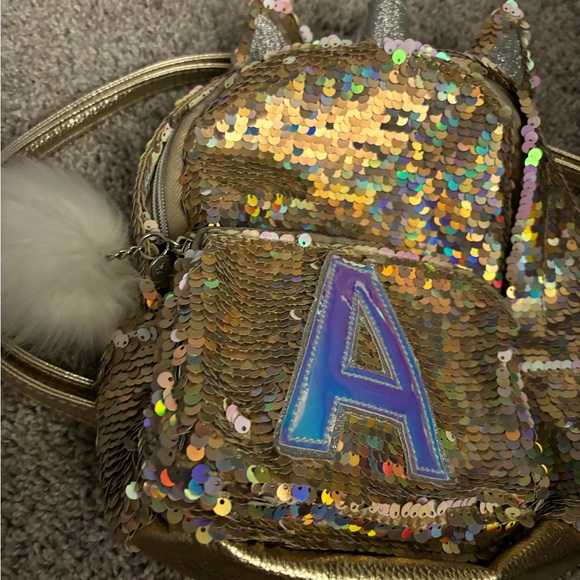 Justice Girl Gold Unicorn Sequin Back Pack - Picture 4 of 4